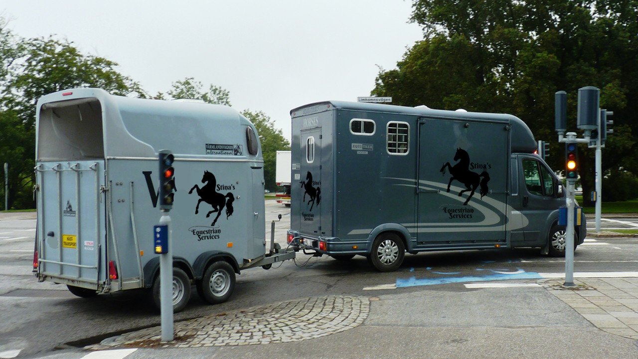 The Ultimate Guide to Hassle-Free Equestrian Transport Across Europe